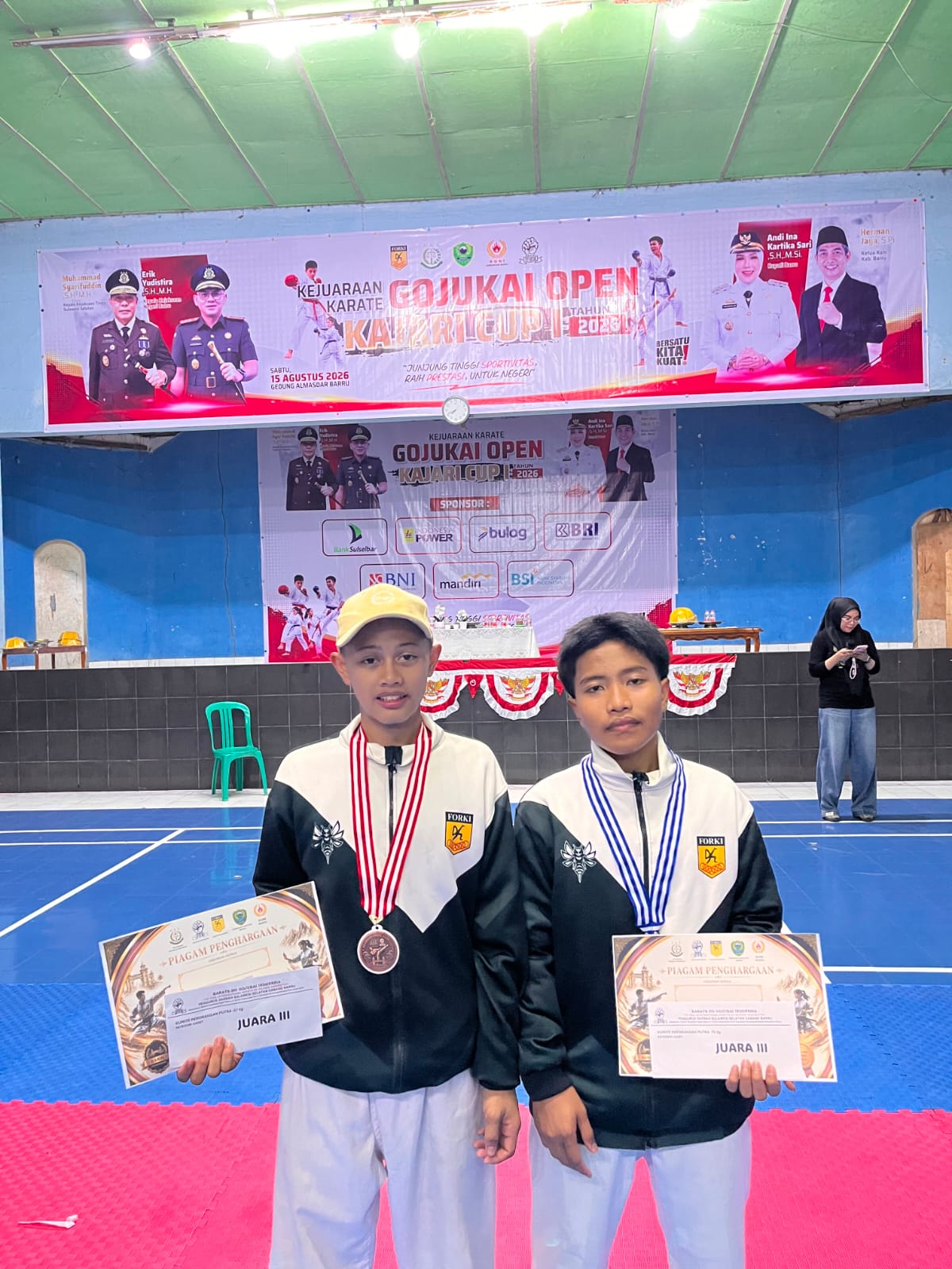Dua Santri MTs Putra DDI Mangkoso Raih Medali pada Kejuaraan Karate Kajari Cup I Barru